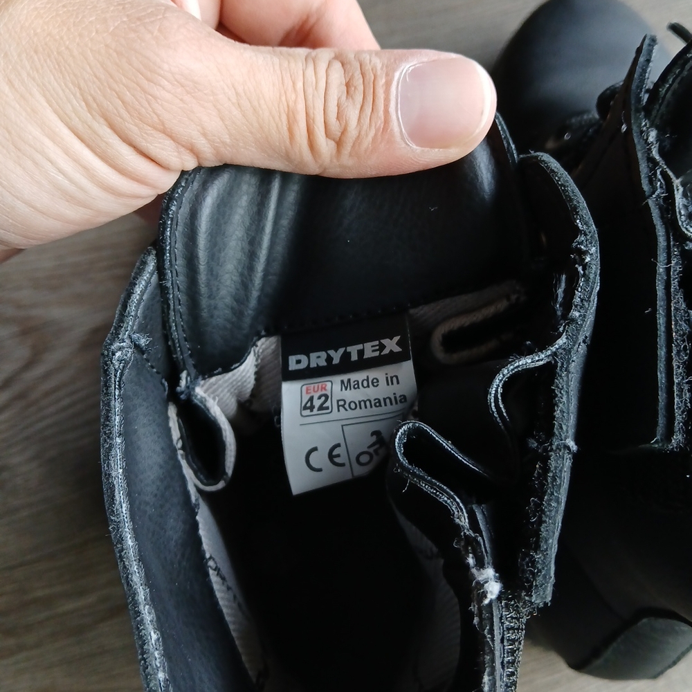 FORMA CRYSTAL DRY Black Leather Moto Boots - Picture 7 of 7